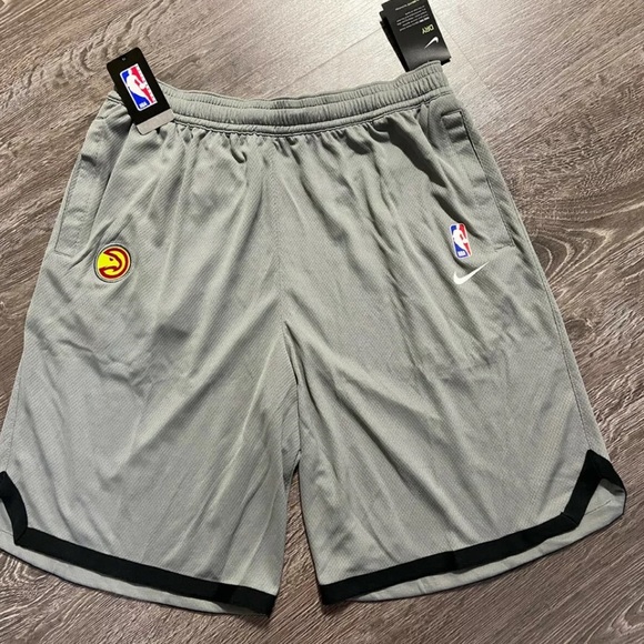 *NWT* Nike Atlanta Hawks Dri-Fit Basketball Shorts - Picture 4 of 6